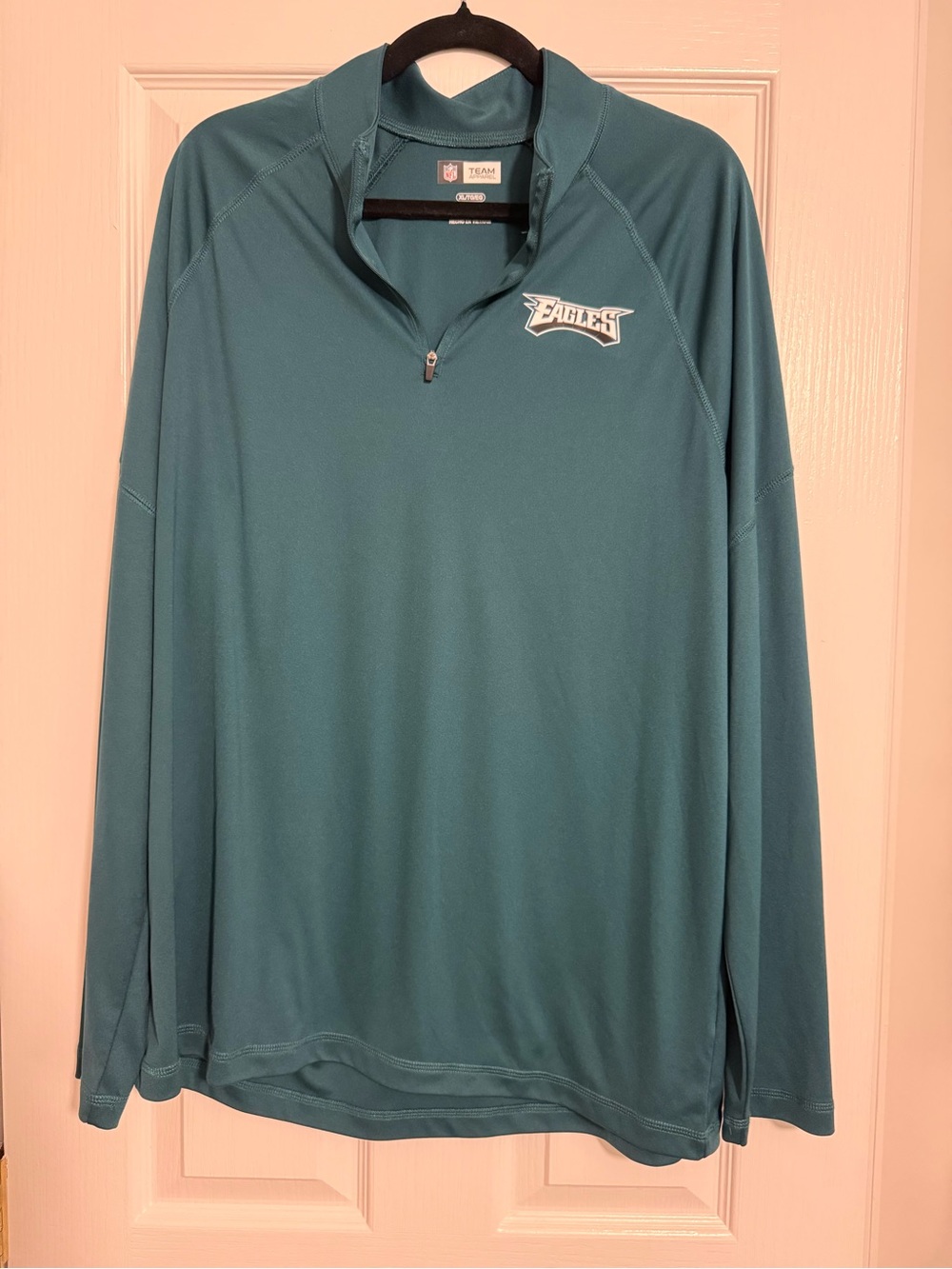 NFL Teal Eagles Men's Quarter-Zip Shirt